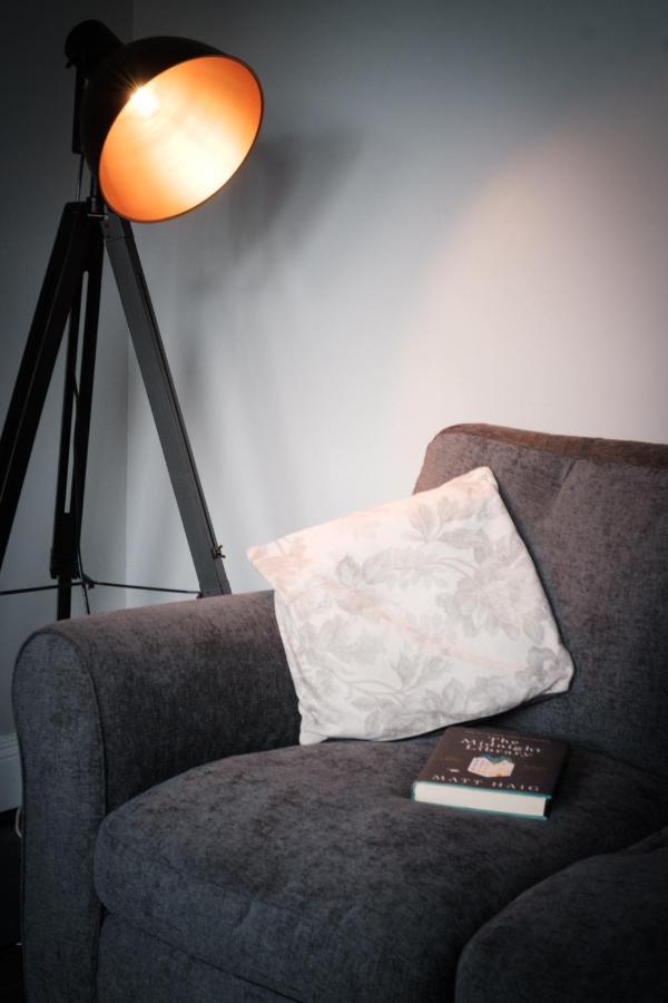 Gorgeous 3 Bedroom Victorian Townhouse Lisburn Eksteriør billede