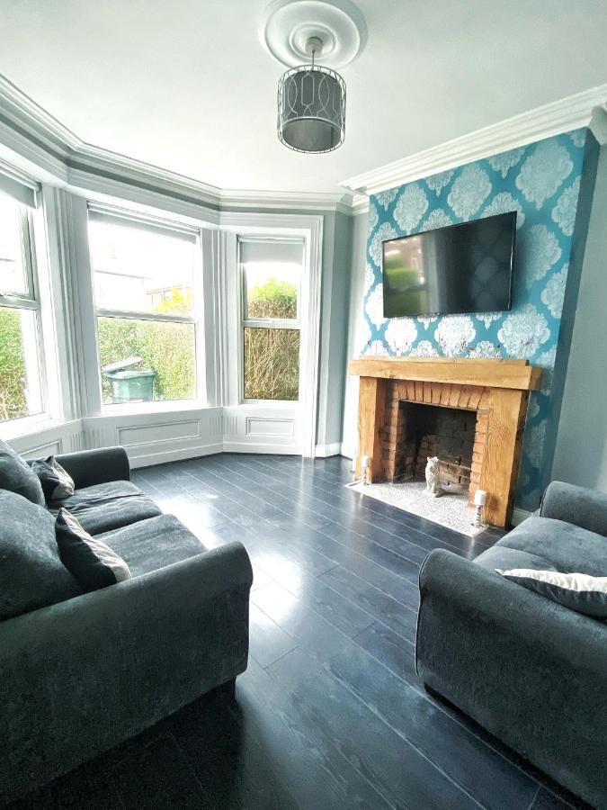 Gorgeous 3 Bedroom Victorian Townhouse Lisburn Eksteriør billede